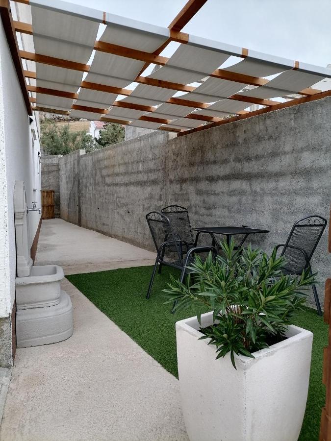 Apartman Lidija Dinjiška 外观 照片